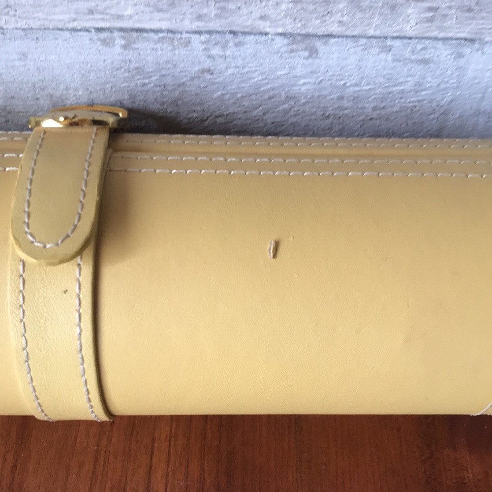 Hard shell pastel  Yellow Jewelry travel case - Picture 6 of 7